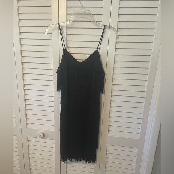 Vintage black fringe party dress. Size 9/10. All fringe intact, no rips, tears. - Picture 4 of 10